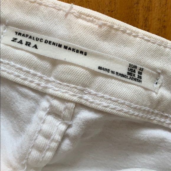 Zara stretch jeans. White, distressed, frayed hem. - Picture 4 of 5